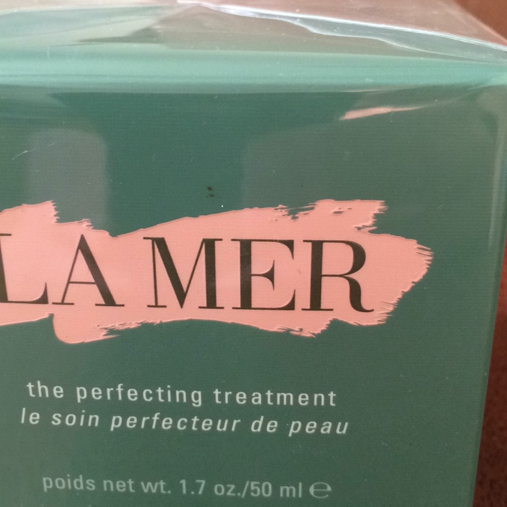 Brand new sealed La Mer Perfecting Treatment